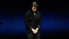 Tom Cruise erinnerte bei der CinemaCon in Las Vegas an seinen verstorbenen „Top Gun“-Kollegen Val Kilmer. (Bild: AP/Chris Pizzello/Invision)