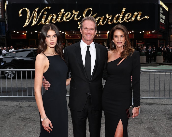 Cindy Crawford mit Ehemann Rande Gerber und Tochter Kaia Gerber, die mittlerweile in ihre ...