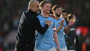 Kevin De Bryune (re.) kehrt Manchester City den Rücken.
