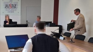 Der Angeklagte bekannte sich vollinhaltlich „nicht schuldig“. (Bild: HS, Krone KREATIV)