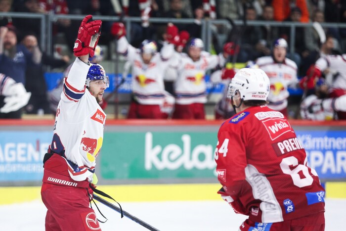 Lucas Thaler (li.) feierte sein Tor zum 2:1