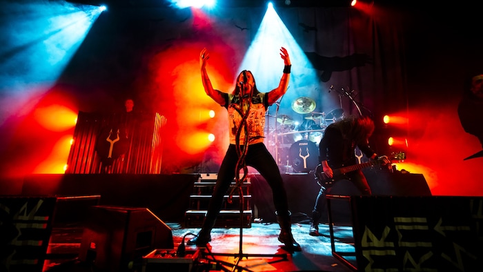Teufelsbeschwörung oder hochmotiviertes Muskelspiel? Satyricon lassen sich nicht so leicht in ...