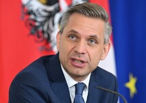 Wirtschaftsminister Wolfgang Hattmannsdorfer