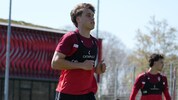 Chris Olivier läuft mit Stuttgarts U21 im ImmoAgentur-Stadion auf.