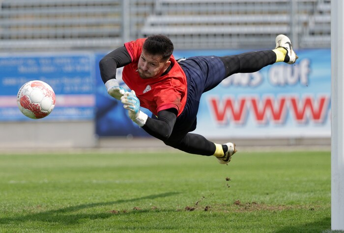 Benjamin Ozegovic hütete zum ersten Mal in einem Pflichtspiel den Kasten des FC Liefering. 