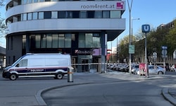 Der Tatort am 6. April in der Vorgartenstraße in Wien-Leopoldstadt. Der 24-Jährige wurde durch ...