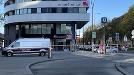 Der Tatort am 6. April in der Vorgartenstraße in Wien-Leopoldstadt. Der 24-Jährige wurde durch ...