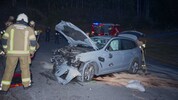Das Fahrzeug wurde massiv beschädigt.