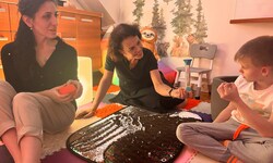 Pascale Vayer (Bildmitte) kämpft mit Herz und Hingabe für die Kinder und für ihre sichere ...
