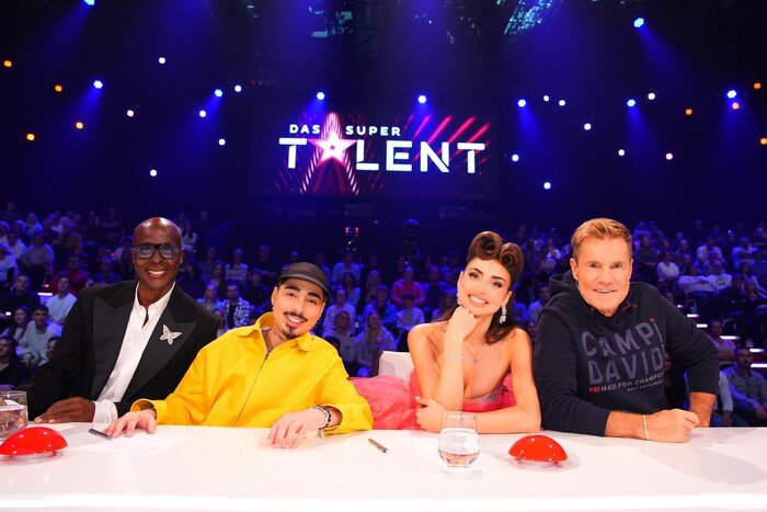 Die Jury mit (v.l.) Bruce Darnell, Tony Bauer, Ekaterina Leonova und Dieter Bohlen. Letzterer ...