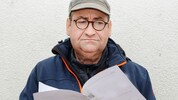 Wie 21 andere Mietparteien steht auch Daniel Horaczek- Winkler im Regen bzw. vor den Trümmern ...