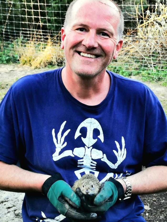 Behutsam und natürlich hütet Gangl auch die Ziesel.