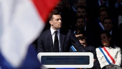Der Rechtsaußen-Politjungstar Jordan Bardella könnte in zwei Jahren anstelle von Marine Le Pen ...