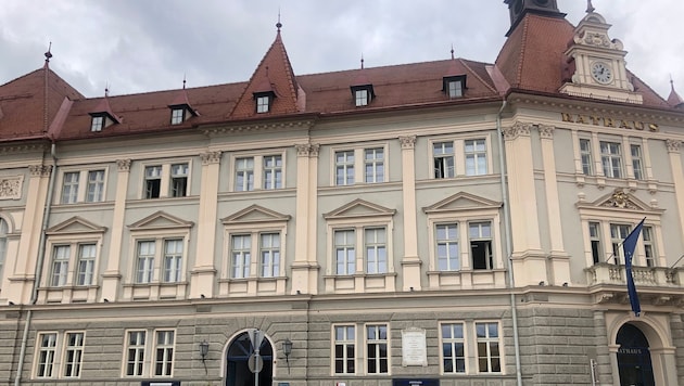 Im Rathaus leitet Vizebürgermeister Alexander Radl aktuell die Amtsgeschäfte.  (Bild: Evelyn Hronek)