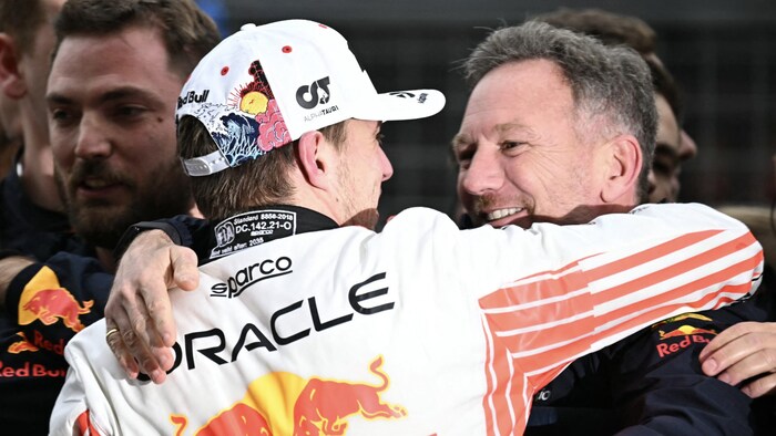 Max Verstappen und Christian Horner (rechts) jubelten gemeinsam.