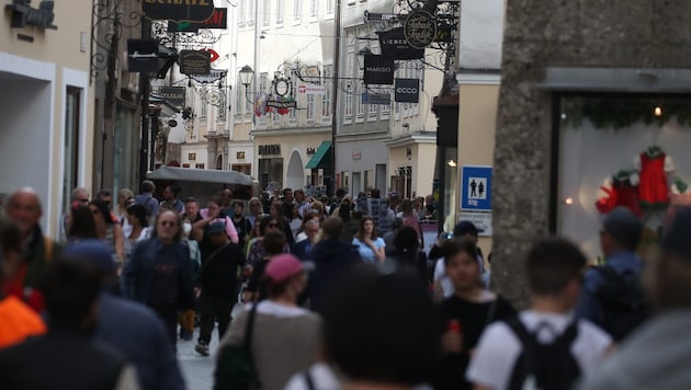 Die Mozartstadt lockt Touristen, aber auch Beschäftigte von internationalen Firmen, die nur für ...