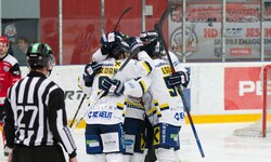 Die Eisbären stellten auswärts den Ausgleich in der Finalserie her.