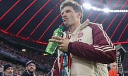 Thomas Müller musste anfangs auf der Bank Platz nehmen.
