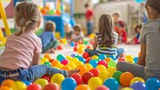 Kinder sollen so lange zum Essen animiert worden sein, bis sie erbrechen mussten.
