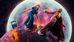 Die neue Staffel „Doctor Who“ begleitet das Duo bei seinen Bemühungen, die neue Figur Belinda wieder heil zurück auf die Erde zu bringen – mehr dürfen wir noch nicht verraten. (Bild: Disney / BBC)