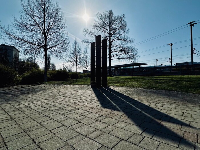 Vor dem Denkmal von Valentin Oman treffen sich am Freitag 1000 Menschen.