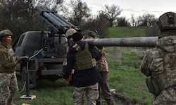 Die Ukraine gab an, jeden Monat 30.000 Soldatinnen und Soldaten mobilisieren zu müssen. Ob diese ...