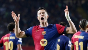 Robert Lewandowski hat seine Treffer gegen den BVB ausgiebig gefeiert. (Bild: AP/ASSOCIATED PRESS)