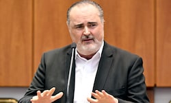 Hans Peter Doskozil musste erneut am Kehlkopf operiert werden, es geht ihm schon wieder besser.