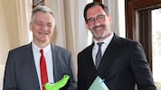 Der Grazer Finanzstadtrat Manfred Eber (links) und Finanzdirektor Johannes Müller 