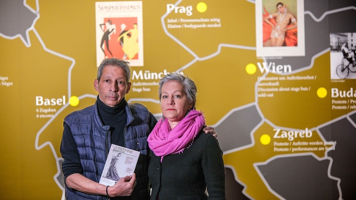 Brian Baker, der Adoptivsohn von Josephine Baker, reiste nach Linz an, um die Ausstellung zu ...