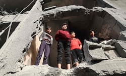 Hilfsorganisationen zufolge starben im Gaza-Krieg bisher mehr als 17.000 Kinder.