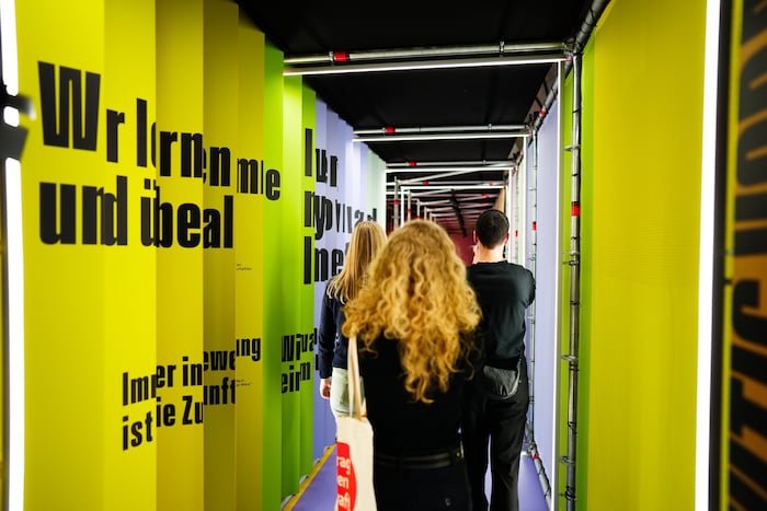 Die interaktive Ausstellung befindet sich in den Hofstallungen des mumok.
