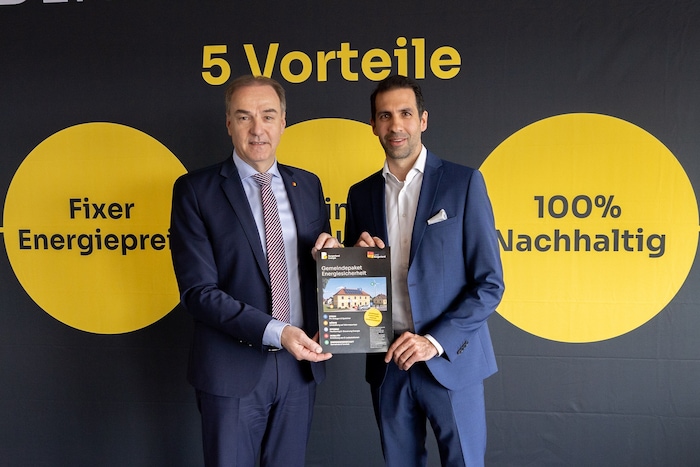 Schneemann und Sharma präsentierten das neue Energie-Paket für die Gemeinden.