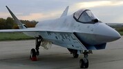 Von der Su-75 gibt es bisher nur ein Mock-up-Modell, es ist nicht flugfähig und soll vor allem ...
