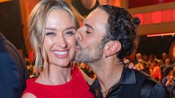Verlobt, sehr verliebt und einander das Wichtigste: „Seelenmenschen“ Danilo Campisi und Corinna ...