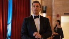 Zehn Jahre nach dem Ende von „Mad Men“ kehrt Hamm in eine Serien-Hauptrolle zurück. (Bild: Apple)