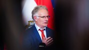 Finanzminister Markus Marterbauer muss ein immer größer werdendes Budgetloch stopfen. 