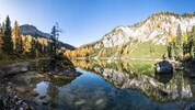 Intakte Natur und gute Luft zeichnen unter anderem Kurorte aus. Der Ahornsee in Haus im Ennstal ...