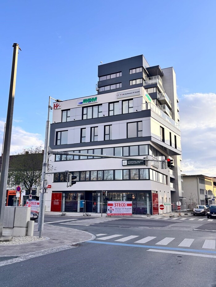 Das Hochhaus im Oberwarter Zentrum.