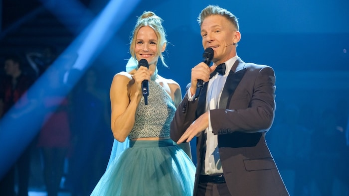 Mirjam Weichselbraun und Andi Knoll gaben ein Ständchen zum Besten.