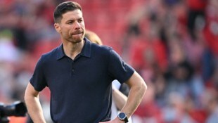 Leverkusen-Trainer Xabi Alonso (Bild: AFP/INA FASSBENDER)