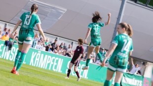 Großer Jubel bei den Frauen des SK Rapid.