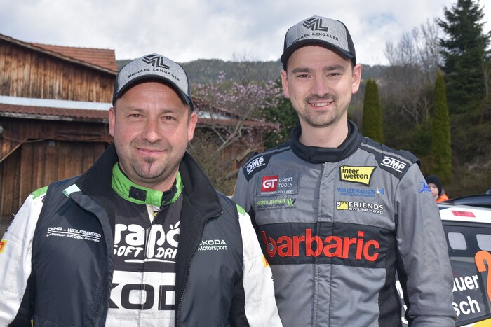 Jürgen Rausch (li) mit Pilot Michi Lengauer.