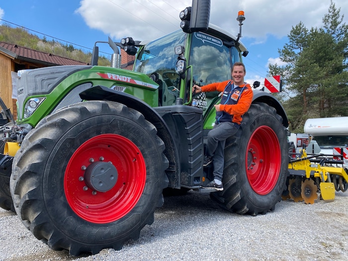 Roland Edelbacher rückte mit einem Fendt-Traktor aus dem ACA Center NÖ-Süd an.