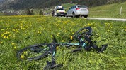 Auf einer einspurigen Straße kam es zu dem schrecklichen Unfall.