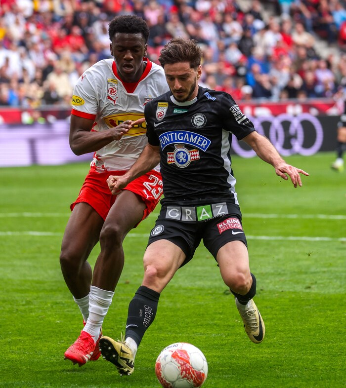 Gadou (li.) spielte solide.