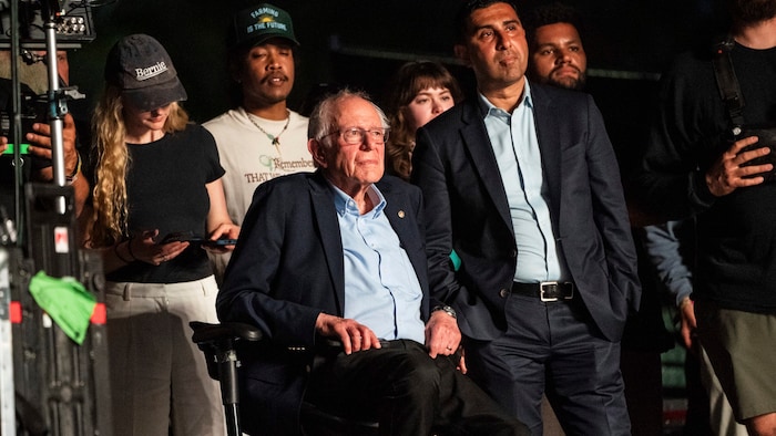 Auch US-Senator Bernie Sanders (links) ließ sich blicken.