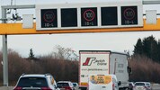 Am Karfreitag ist Schluss mit dem Luftschutz-Hunderter.