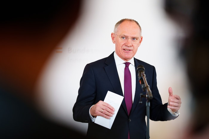 Innenminister Gerhard Karner (ÖVP) sieht letztlich auch das lange Veto gegen den ...