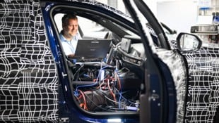 Josef Honeder leitet die Entwicklung im BMW-Werk in Steyr. (Bild: Wenzel Markus)